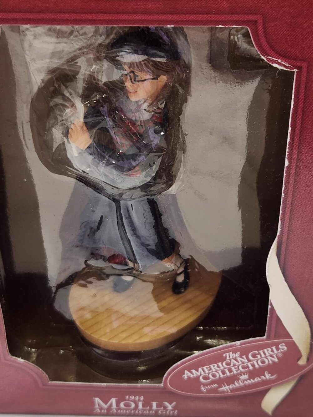 Hallmark Keepsake Ornament the American Girl Collection, Christmas 1944 Molly